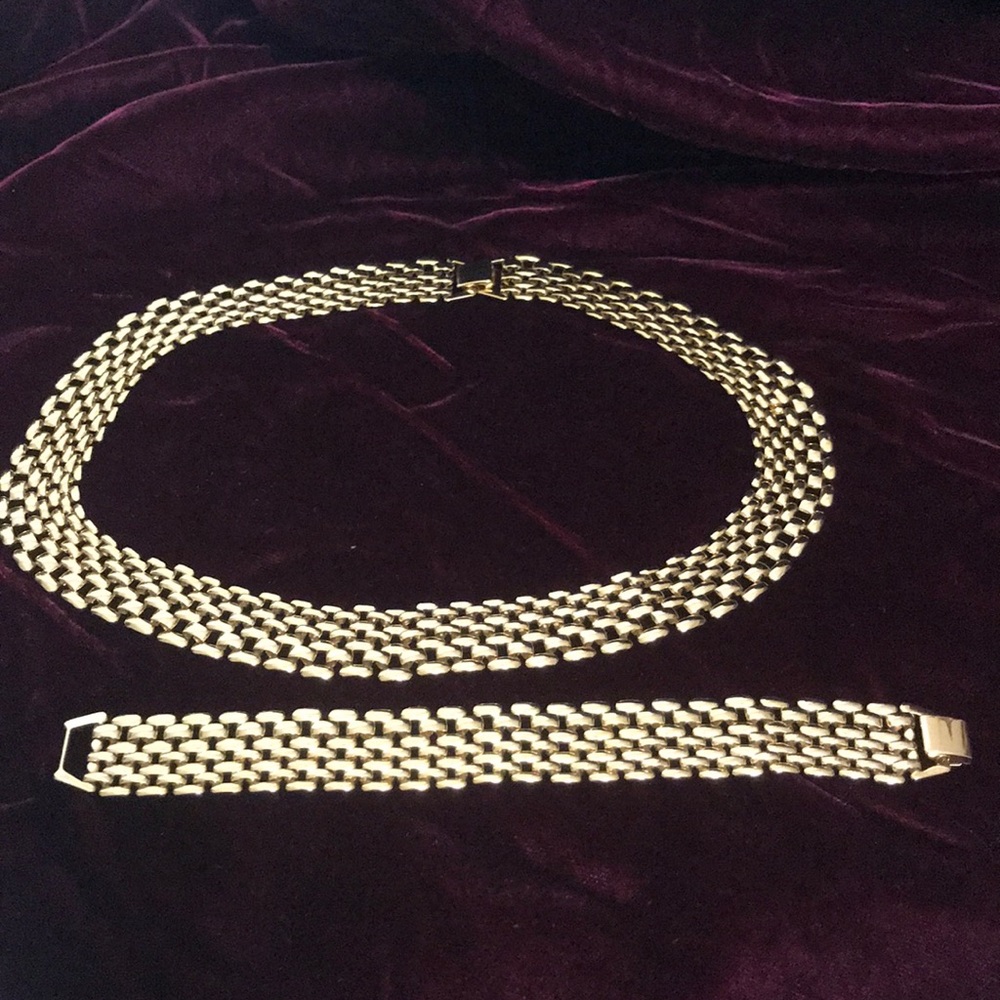 Versatile necklace with bracelet
